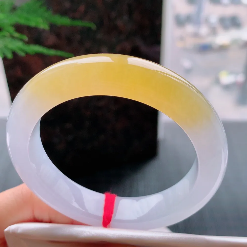 正圈高冰黄翡 无瑕 尺寸:56.2/12.6/9.6 种色俱佳