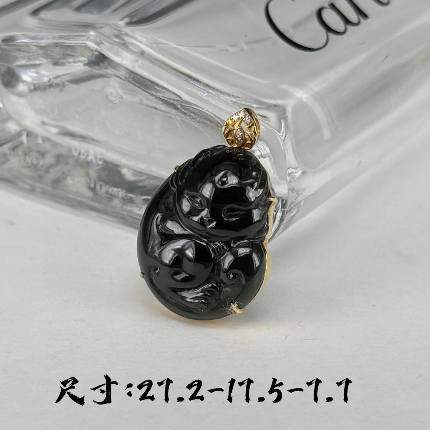 精品18k墨翠龙宝宝 种好色正 黑度极好 打灯通透 油性十足  尺寸27.2