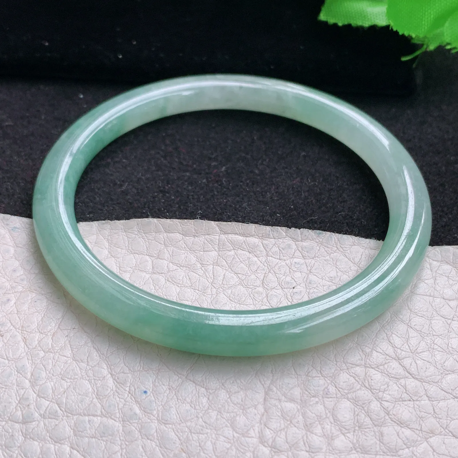 xc自然光57.5*6.2*7.2叮当镯 缅甸翡翠玉手镯半山水圆条玉手环 美人镯