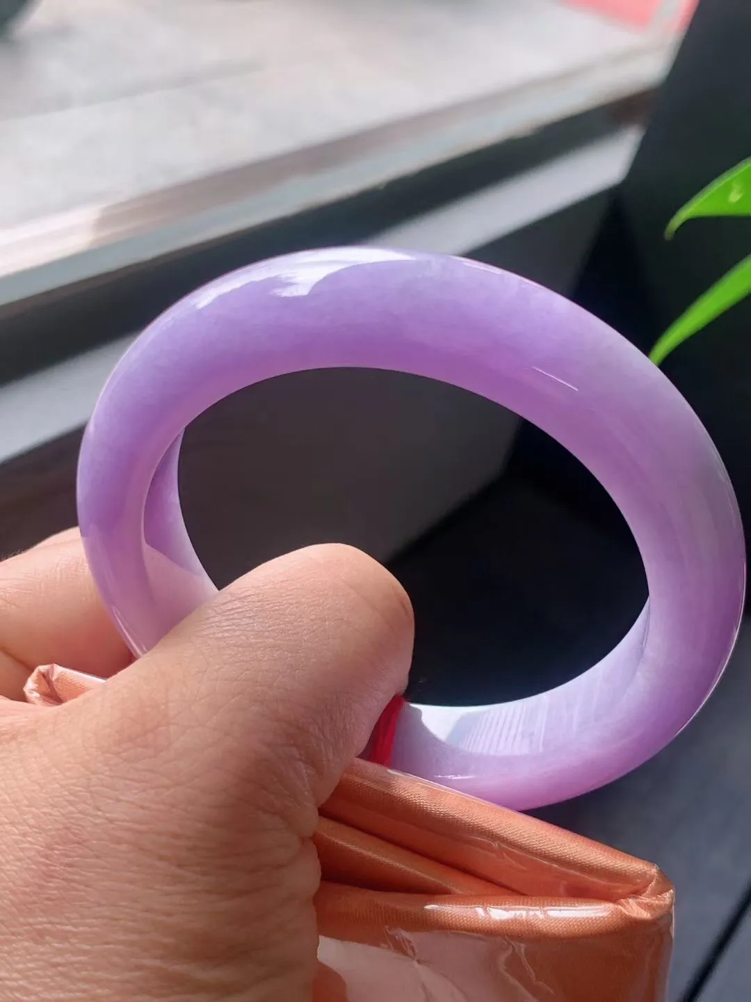 正圈55.5圈口，翡翠糯化种紫色手镯