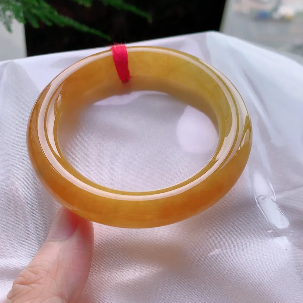 圆条满色红翡 无瑕 尺寸:51.8/10.7/10.4 超值 色好