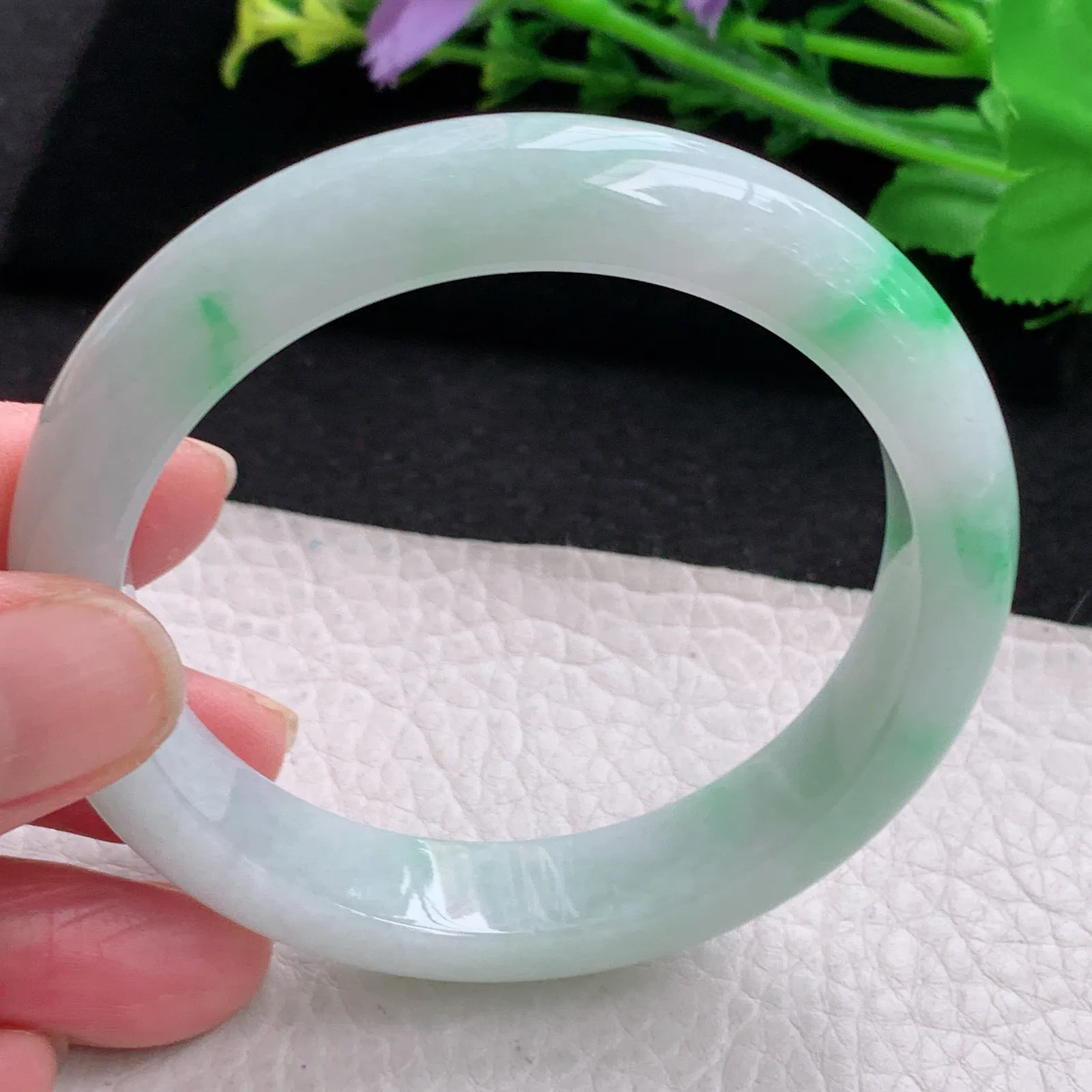 xc自然光56.5*12*8.2平安镯 缅甸翡翠玉手镯飘阳绿宽边玉手环 美人镯