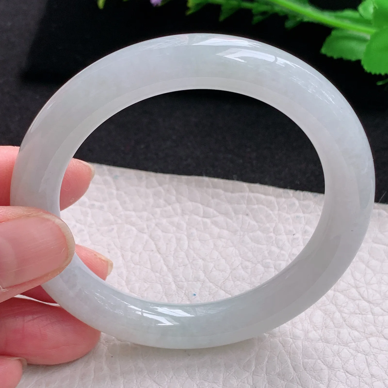 xc自然光56*10.3*10美人镯 缅甸翡翠玉手镯白月光纯美圆条玉手环 美人镯