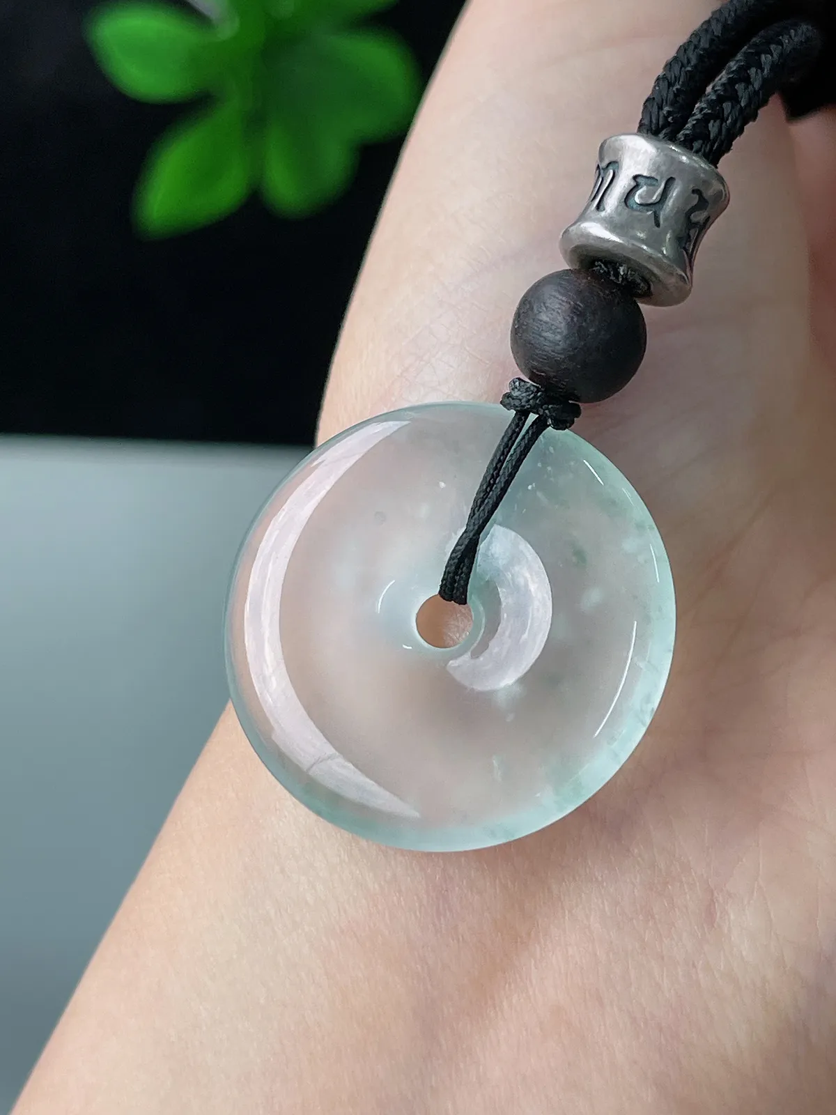 翡翠高冰白色平安扣