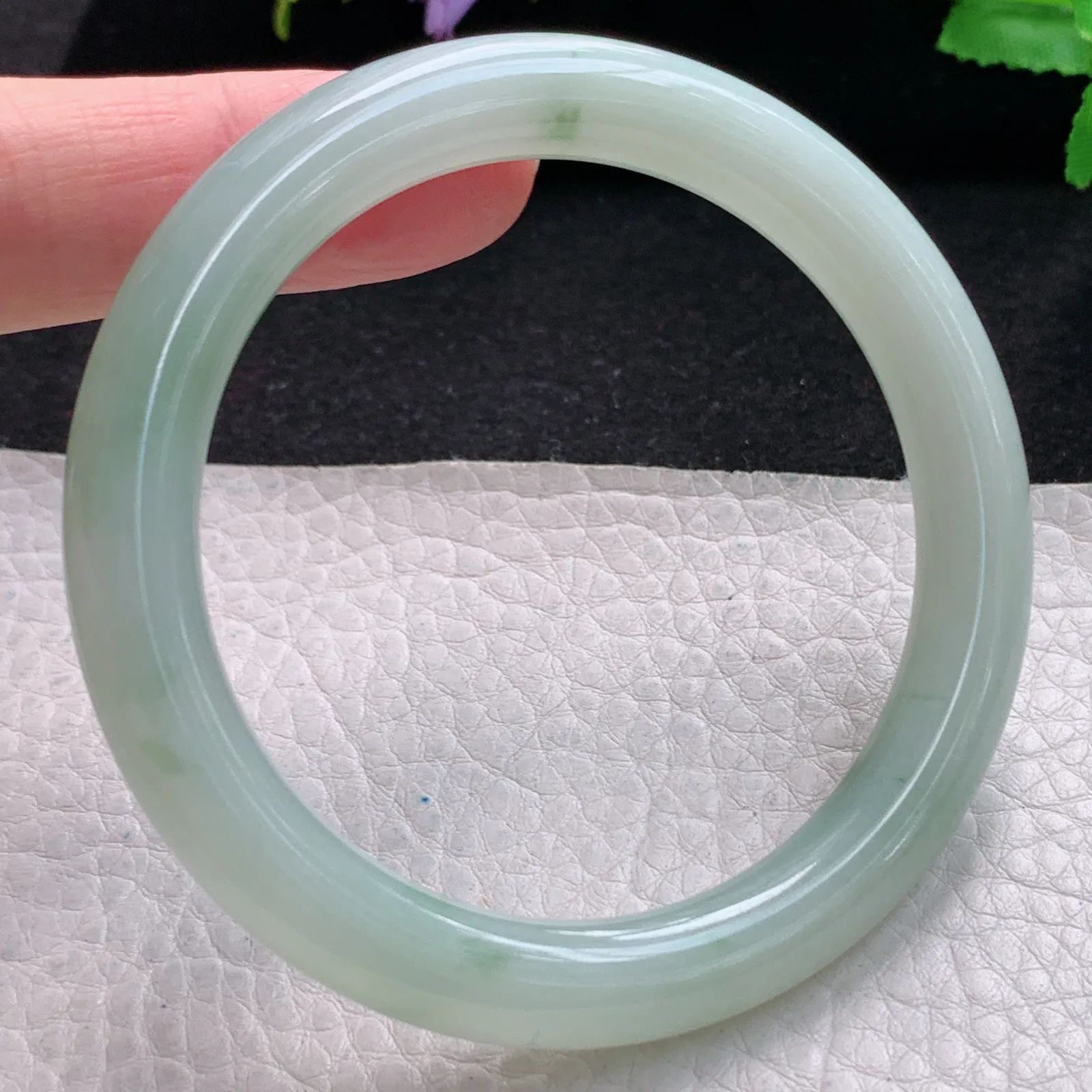 xx自然光55*8.2*8.8叮当镯 缅甸翡翠玉手镯冰飘花圆条玉手环 美人镯