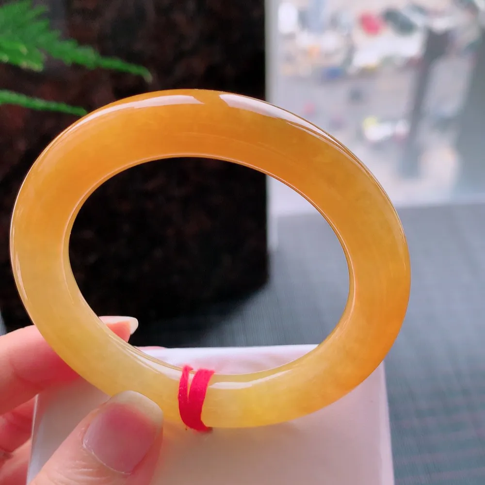 圆条满色红翡 无瑕 尺寸:51.8/10.7/10.4 超值 色好