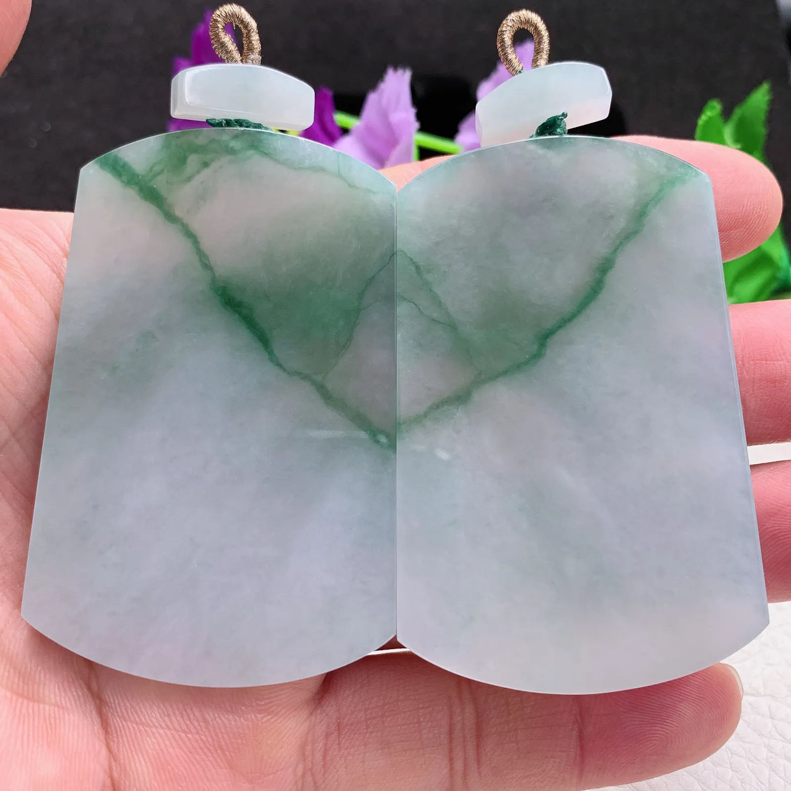 zzx自然光66*43*5.8特色天然缅甸翡翠冰飘花爱心无事牌玉吊坠 玉挂件一对