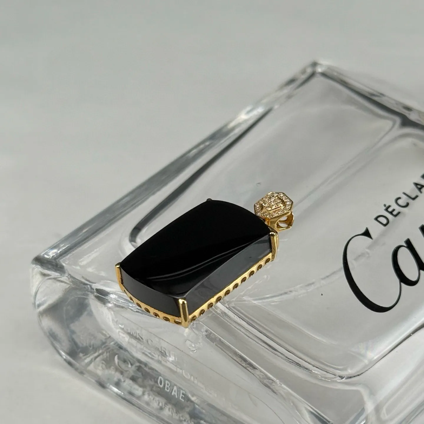 精品18k墨翠马鞍吊坠 种好色正 黑度极好 打灯通透 油性十足 尺寸29.2