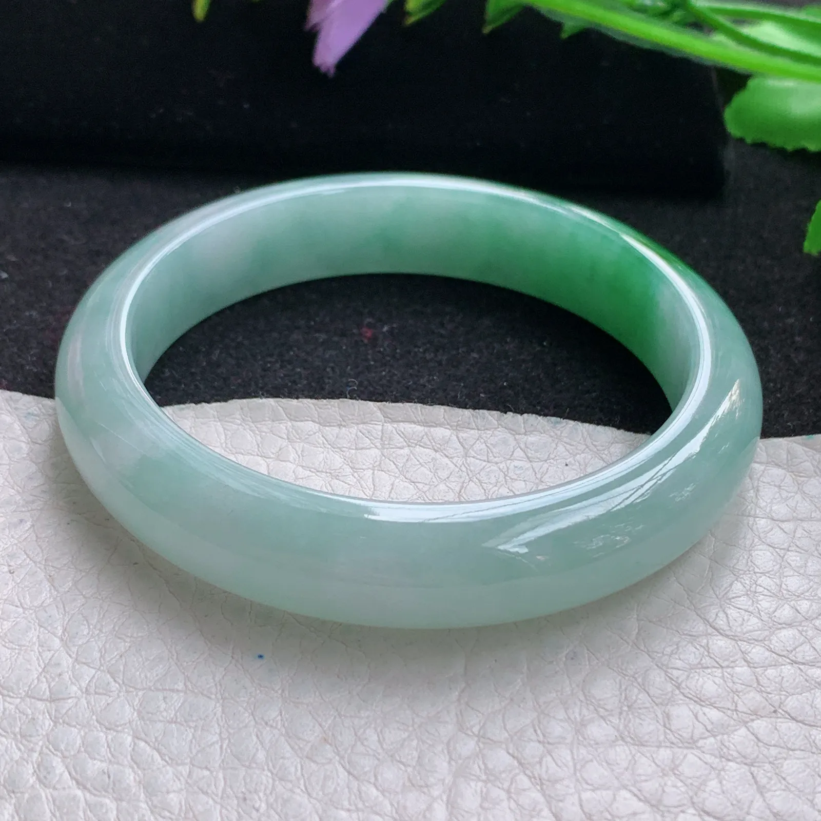 yh自然光55.8*11.7*7.6平安镯 缅甸翡翠玉手镯冰飘辣绿宽边玉手环