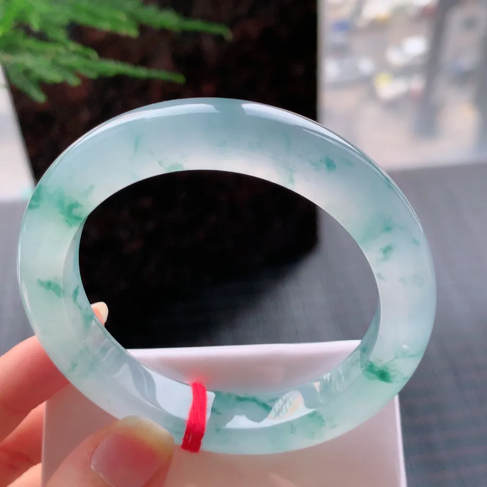 正圈冰玻飘花 无瑕 尺寸:55.5/11.8/9.5花美 种水好