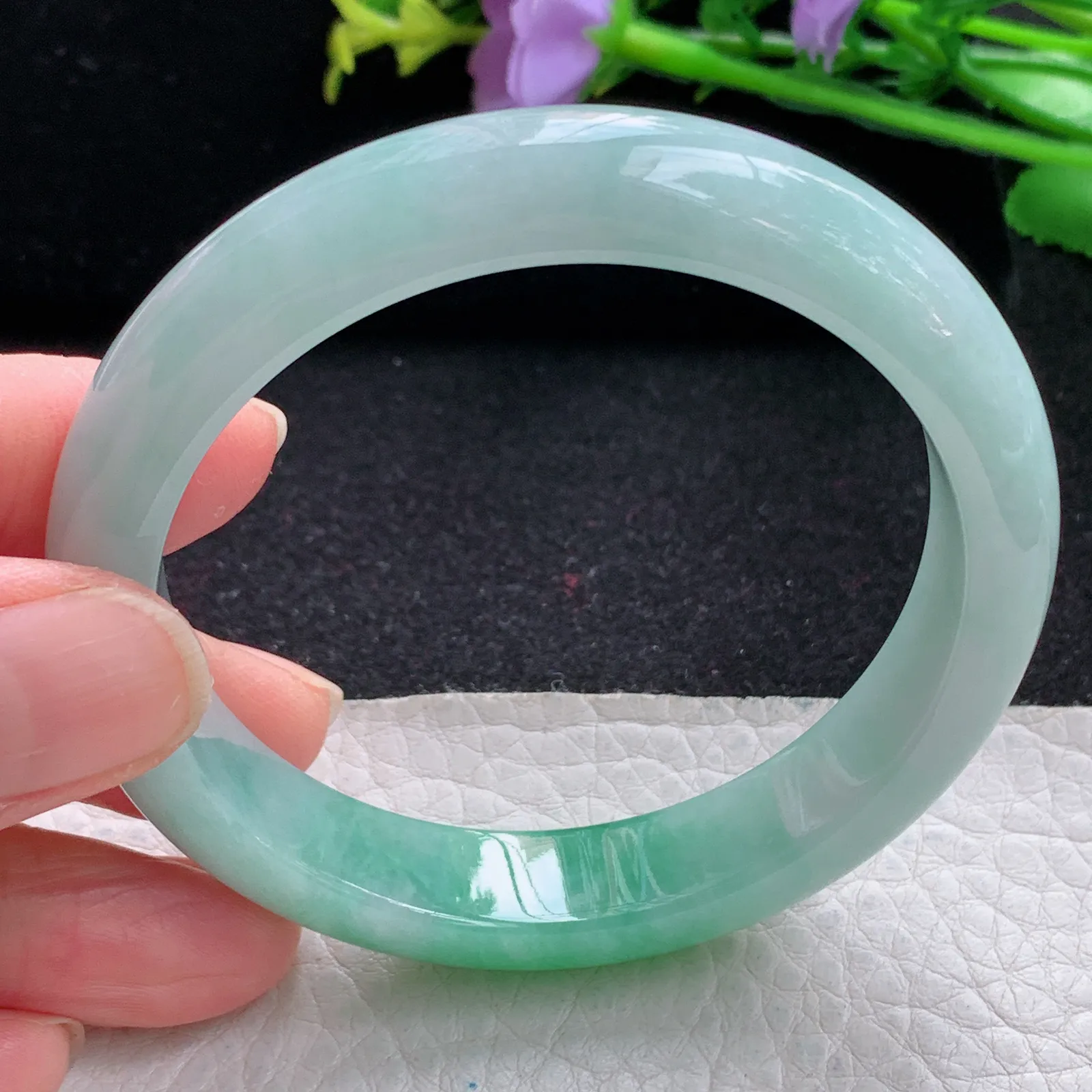 yh自然光55.8*11.7*7.6平安镯 缅甸翡翠玉手镯冰飘辣绿宽边玉手环