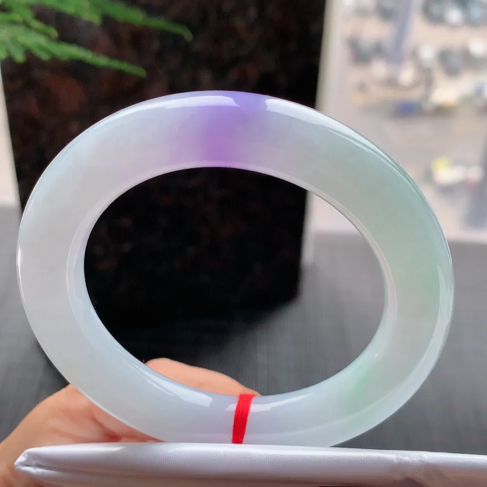 圆条冰春彩 无瑕 尺寸:56.4/11.9 种色兼备