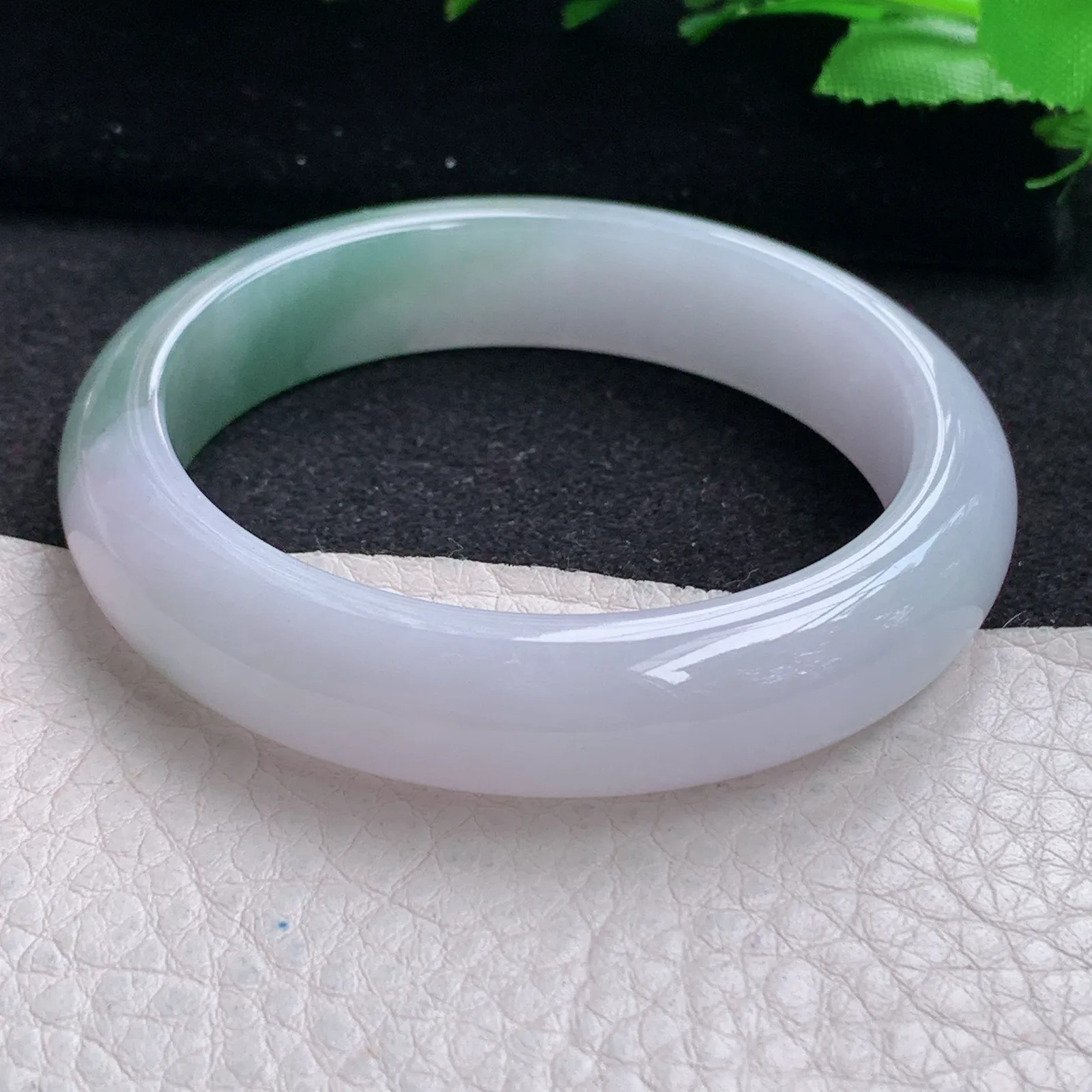 z小圈口51*11.8*7.5招财镯 缅甸翡翠玉手镯半山水水灵宽边玉手环