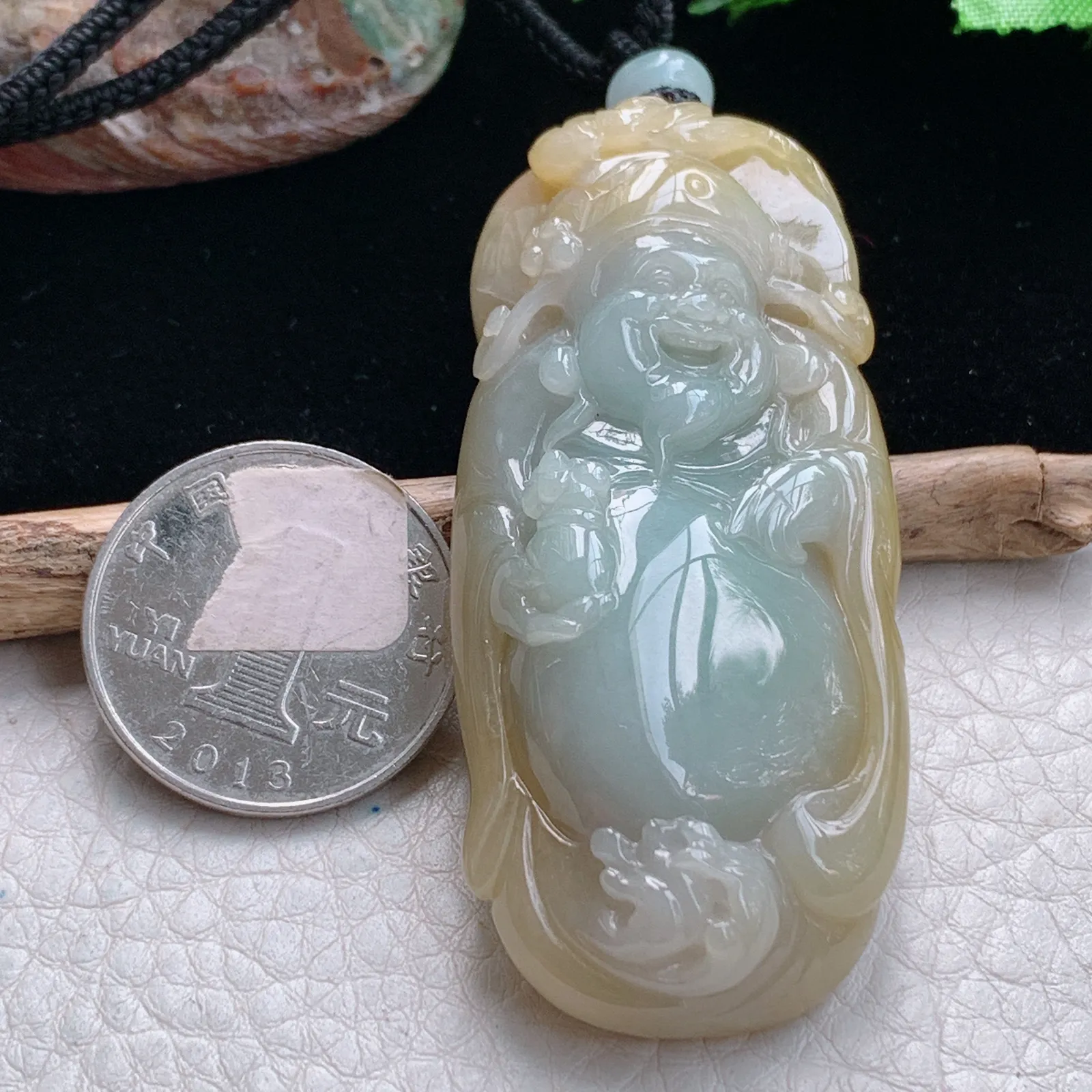 mut自然光65*28.5*13.6天然缅甸翡翠双伞财神爷玉吊坠 玉挂件
