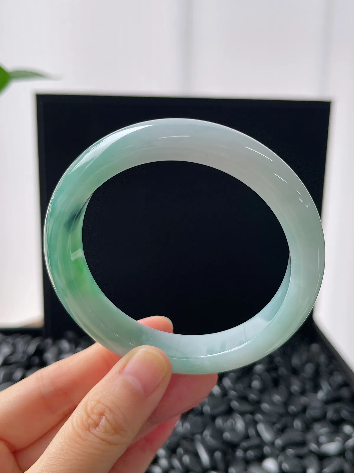 正圈58.4圈口，翡翠冰糯种飘花手镯