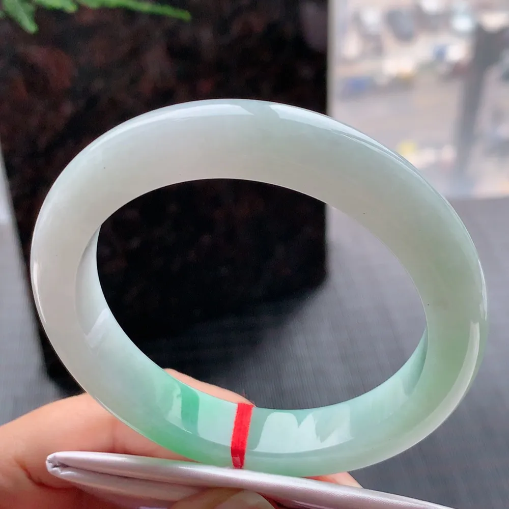 正圈冰糯翠绿 无瑕 尺寸:60.1/12.7/9.7 大圈口