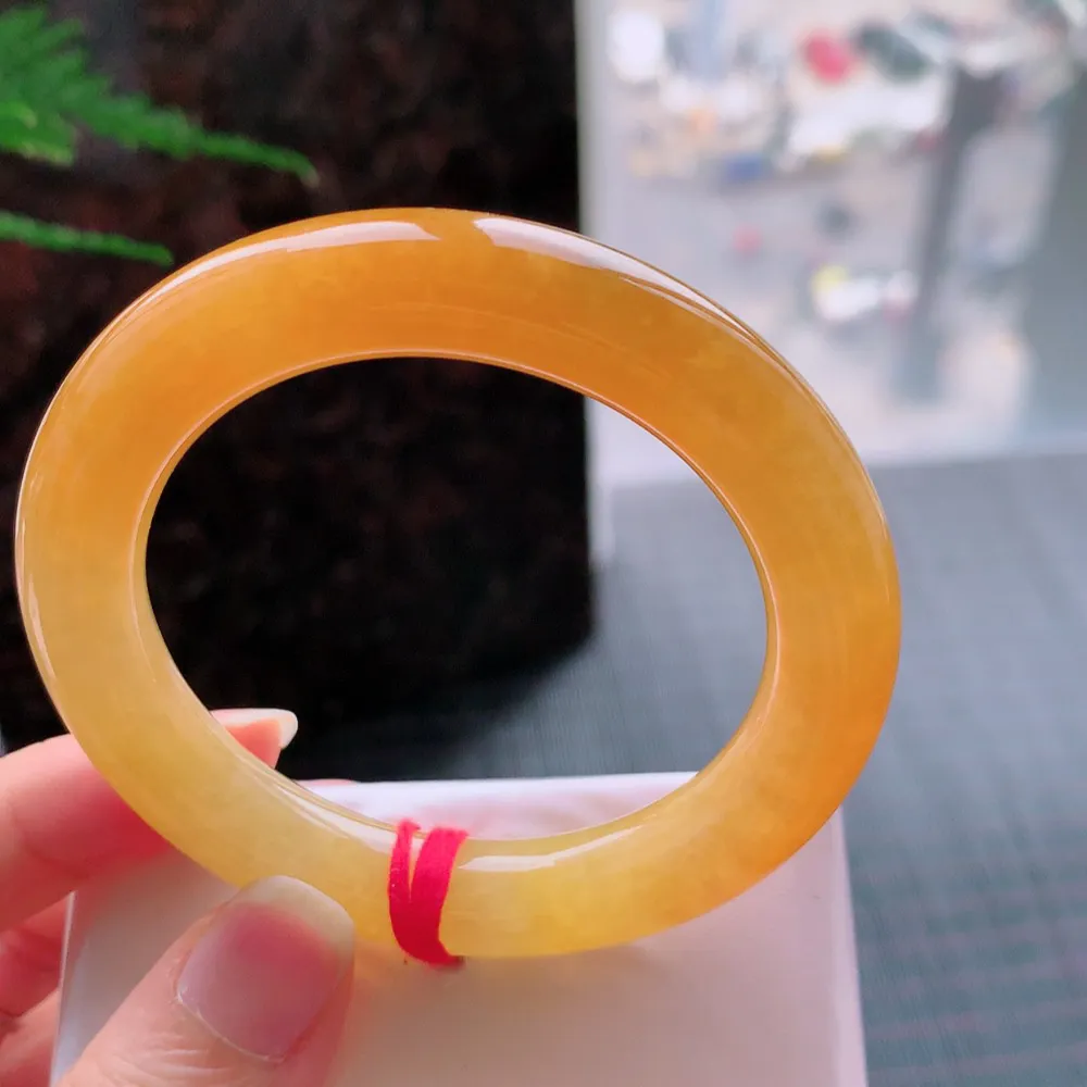 圆条满色红翡 无瑕 尺寸:51.8/10.7/10.4 超值 色好