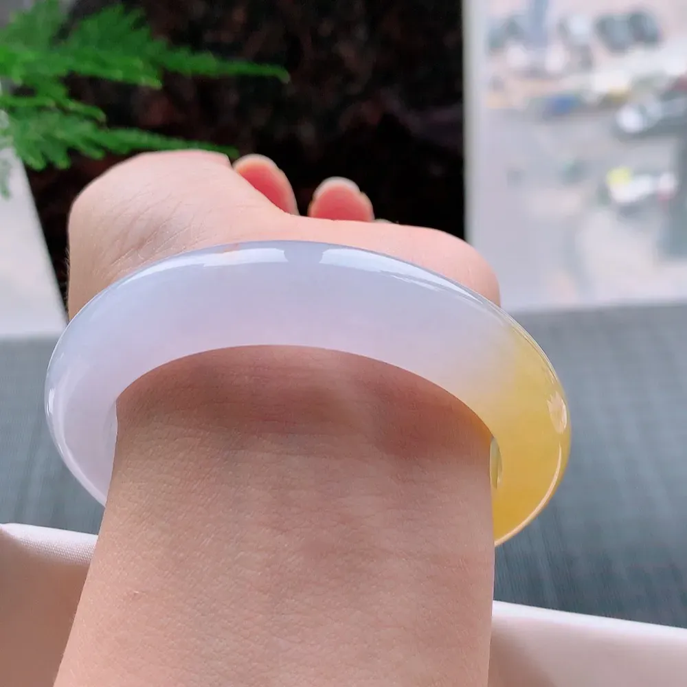 正圈高冰黄翡 无瑕 尺寸:56.2/12.6/9.6 种色俱佳