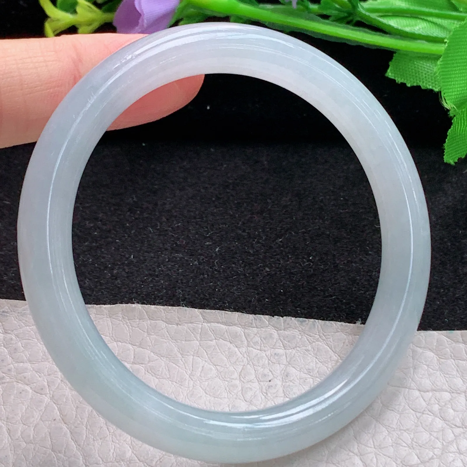 xx自然光55*8.5*8叮当镯 缅甸翡翠玉手镯冰纯白月光圆条玉手环 美人镯