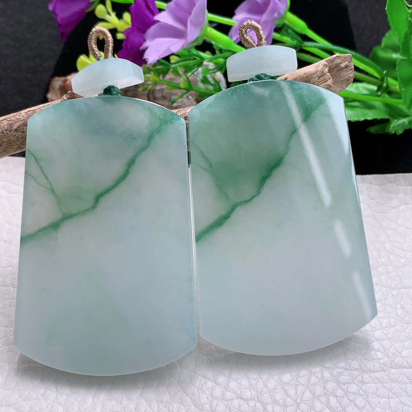 zzx自然光66*43*5.8特色天然缅甸翡翠冰飘花爱心无事牌玉吊坠 玉挂件一对