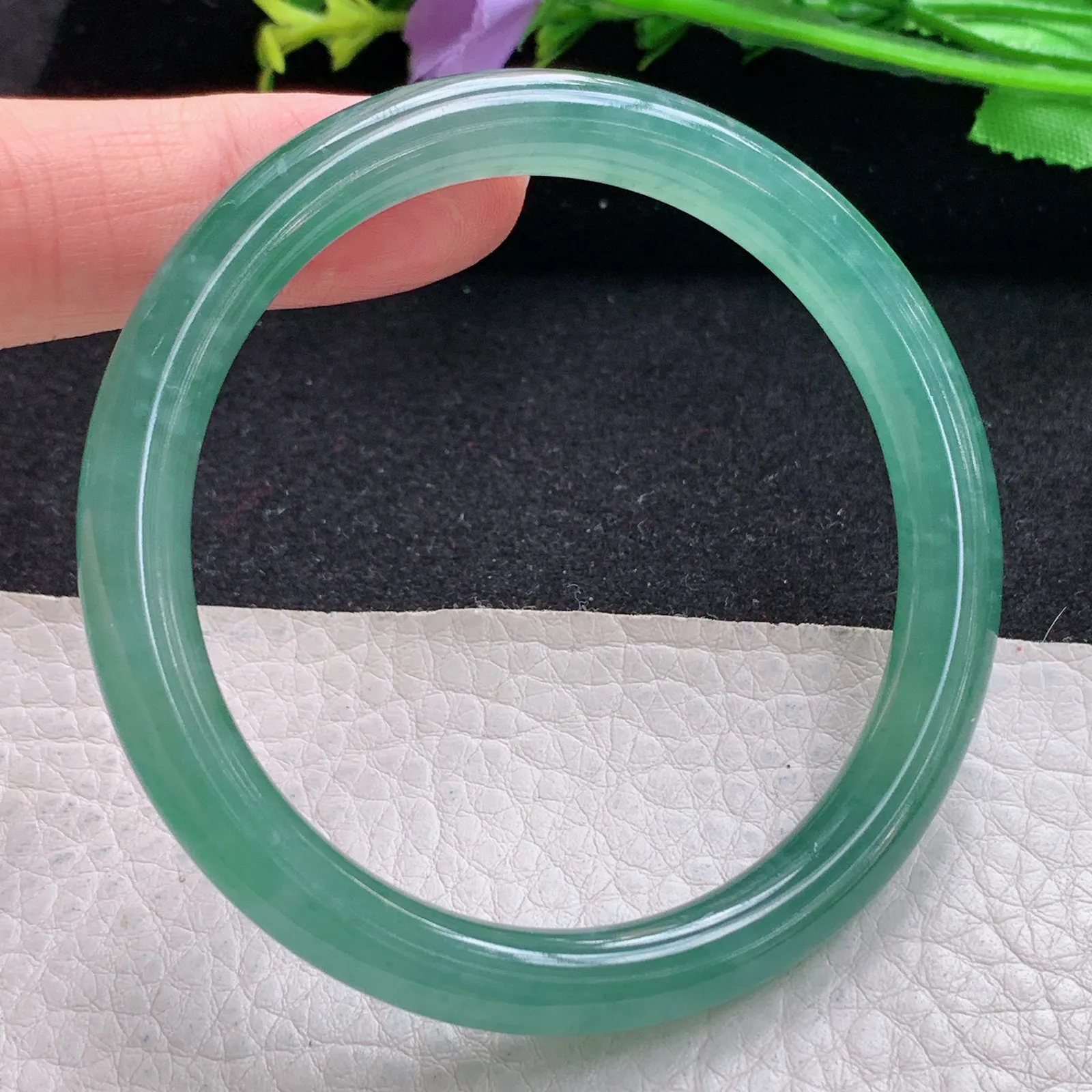 yh自然光55.8*7.7叮当镯 缅甸翡翠玉手镯冰蓝韵清纯圆条玉手环 美人镯