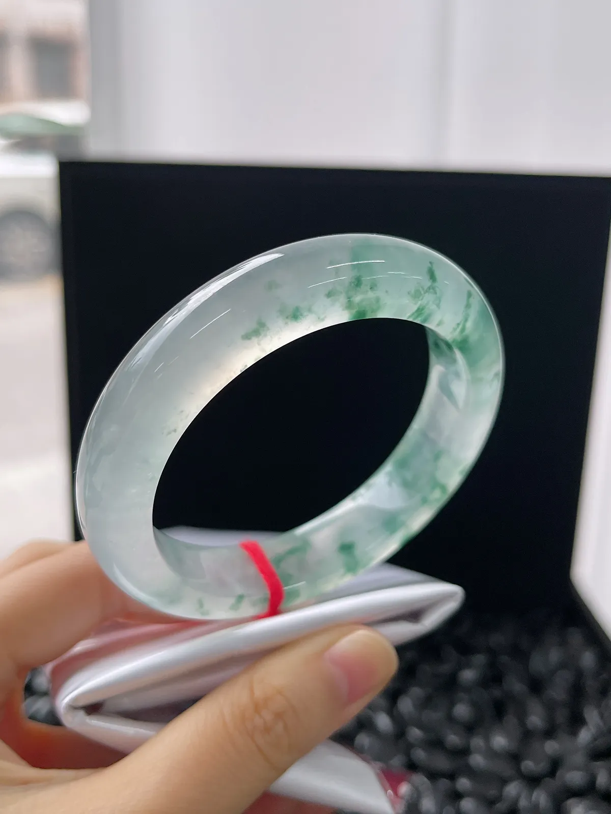 正圈55.5圈口，翡翠冰种飘花手镯