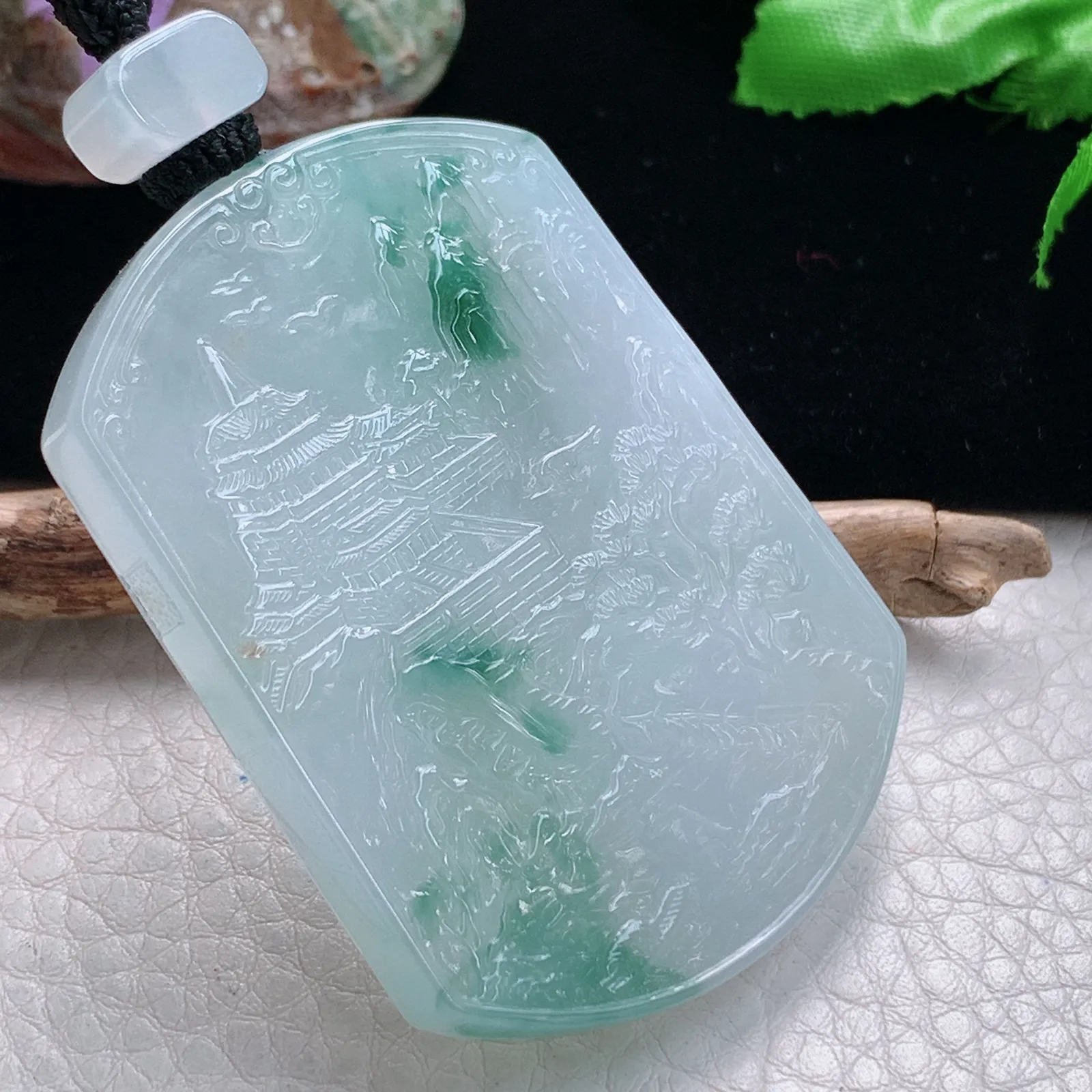 mut自然光55.8*41.5*6天然缅甸翡翠冰飘花浅雕山水牌玉吊坠 玉挂件