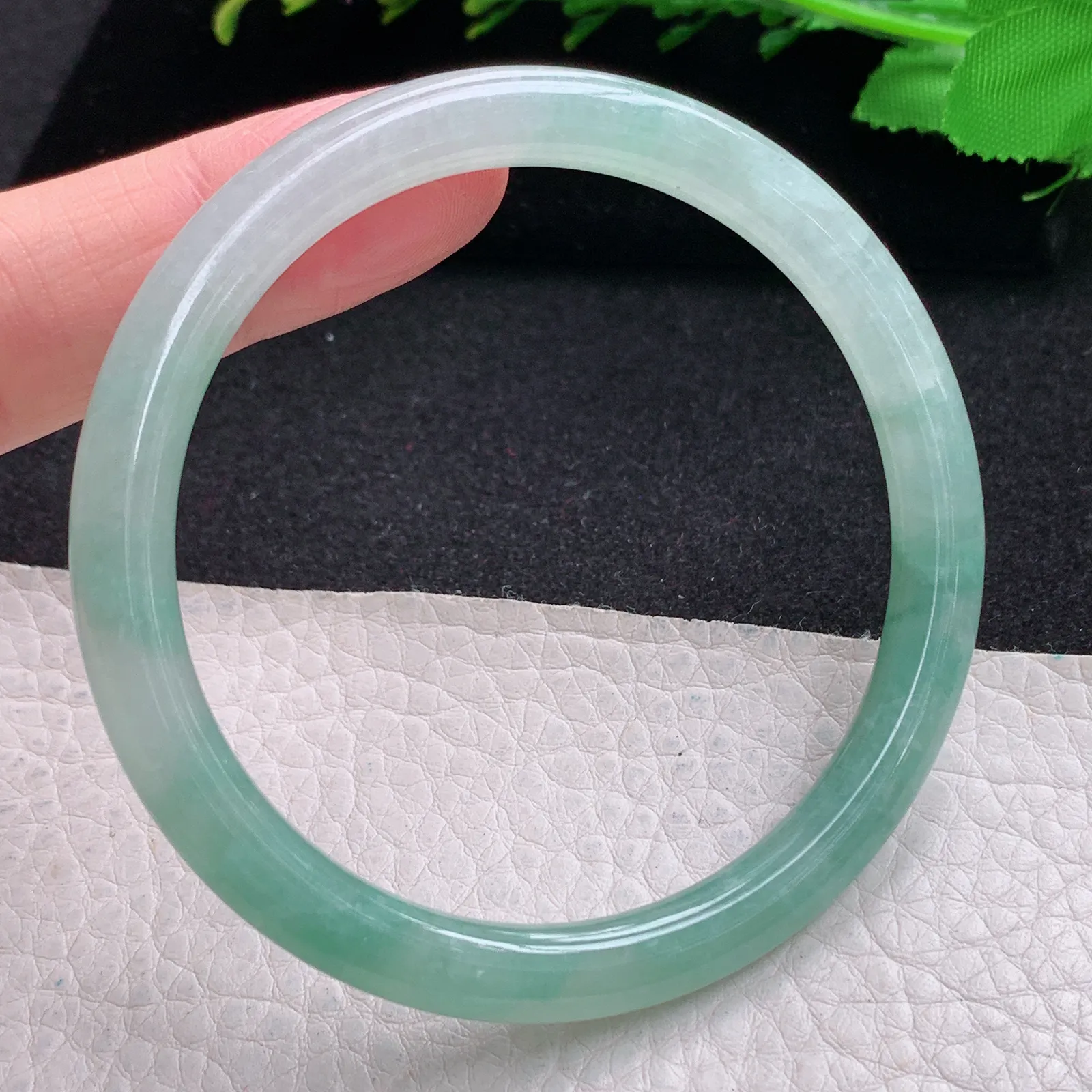 xc自然光57.5*6.2*7.2叮当镯 缅甸翡翠玉手镯半山水圆条玉手环 美人镯