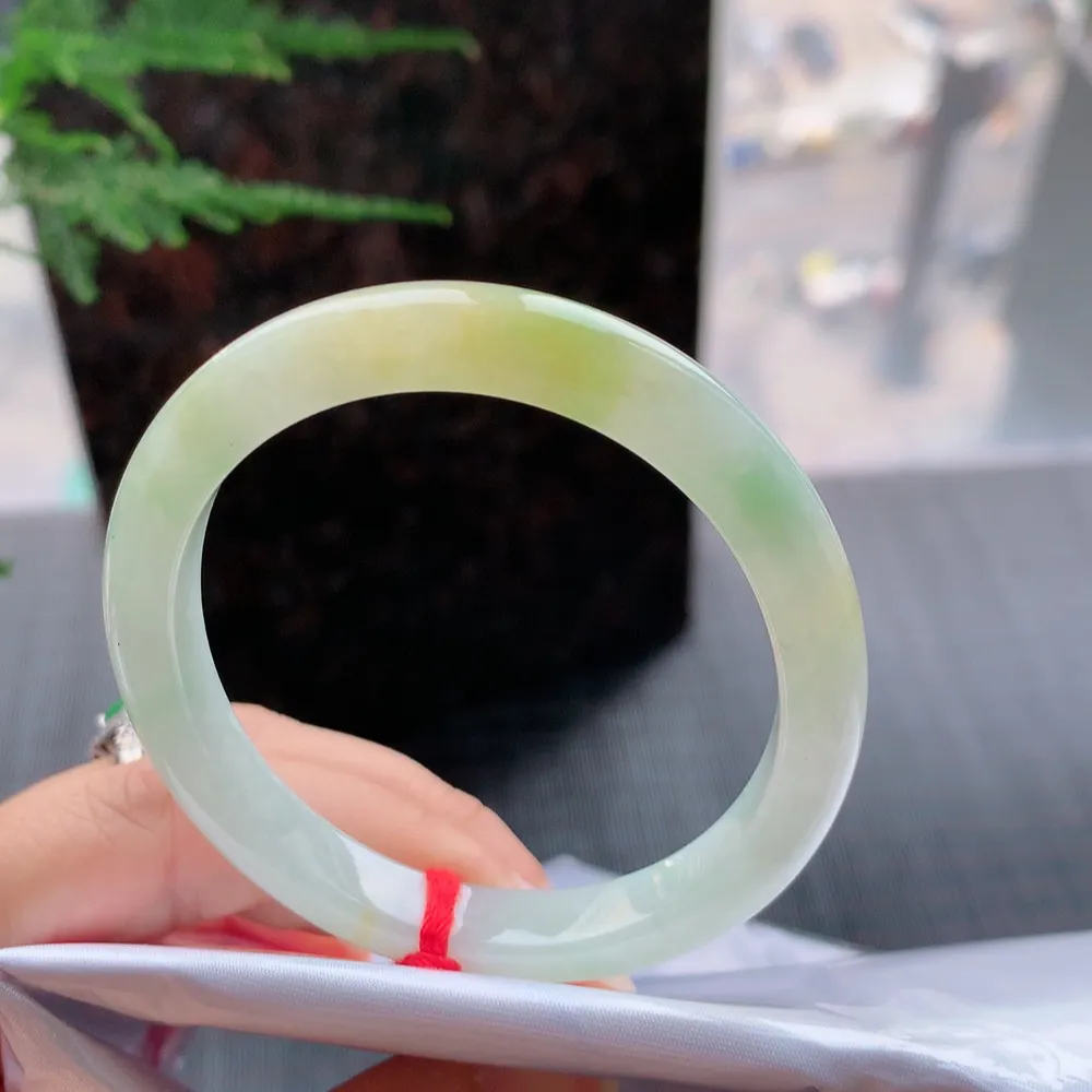 贵妃冰黄加绿 无瑕 尺寸:54.5/49/8.8/7.2 超值