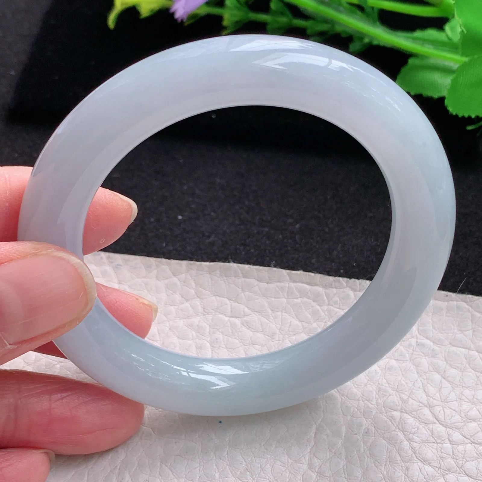 xc自然光53.8*10.8*10.5叮当镯 缅甸翡翠玉手镯白月光圆条玉手环 美人镯