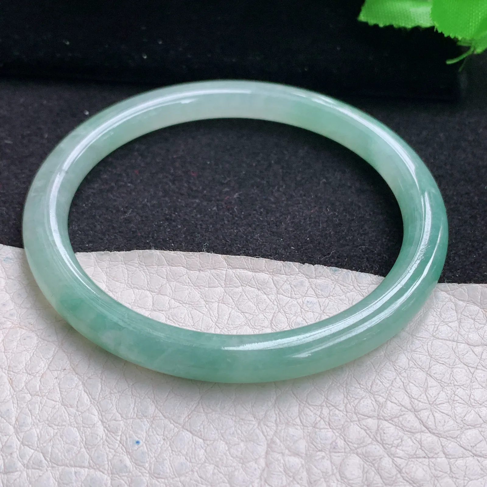 xc自然光57.5*6.2*7.2叮当镯 缅甸翡翠玉手镯半山水圆条玉手环 美人镯