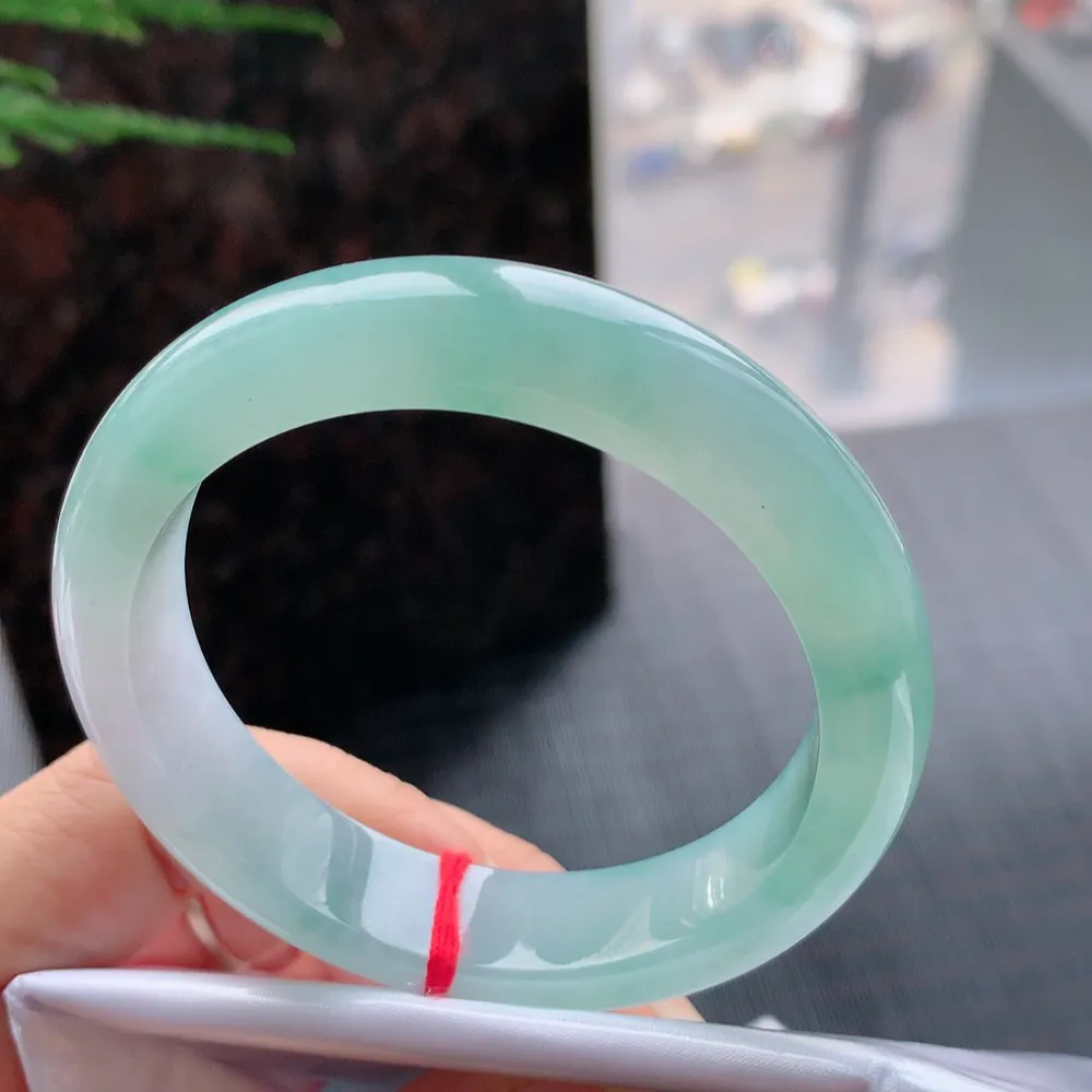 正圈高冰蓝水 无瑕 尺寸:52.6/13/8.3 种色兼备