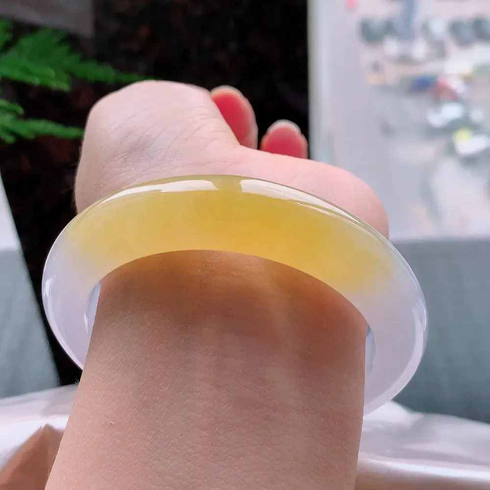 正圈高冰黄翡 无瑕 尺寸:56.2/12.6/9.6 种色俱佳