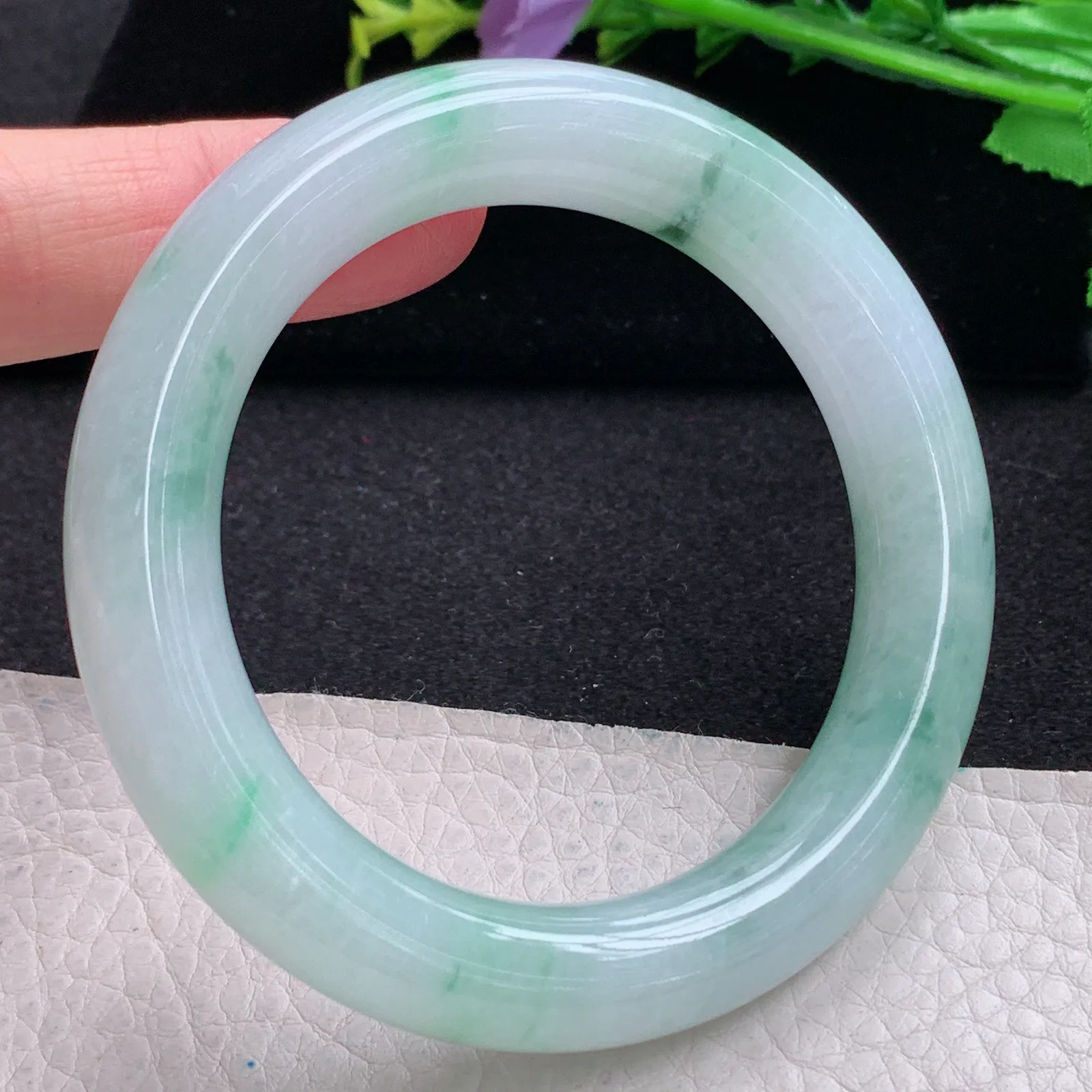 r自然光54*11.5*10.6美人镯 缅甸翡翠玉手镯飘花水灵圆条玉手环 叮当镯