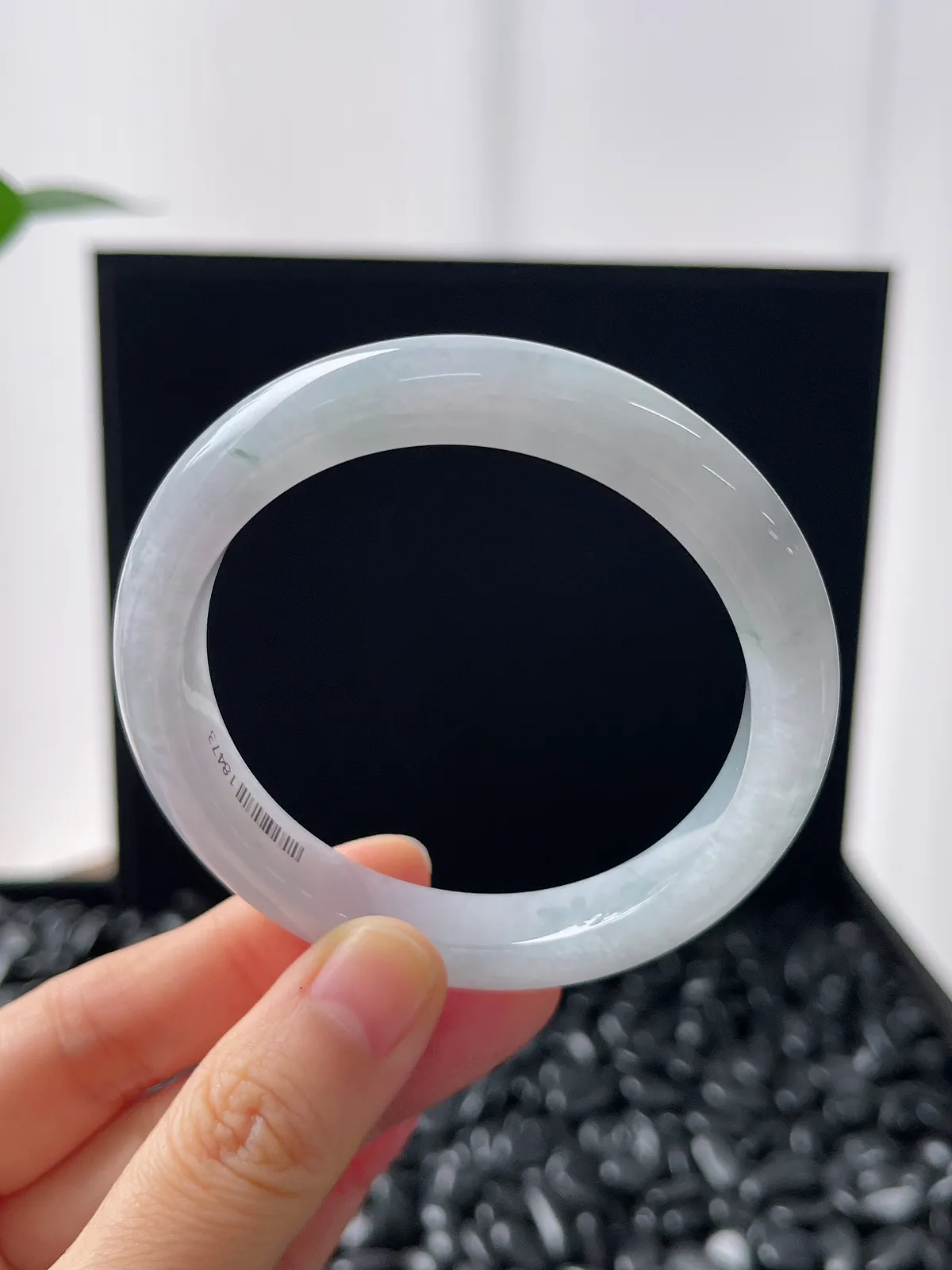 正圈53.9圈口，翡翠冰糯种淡紫色手镯