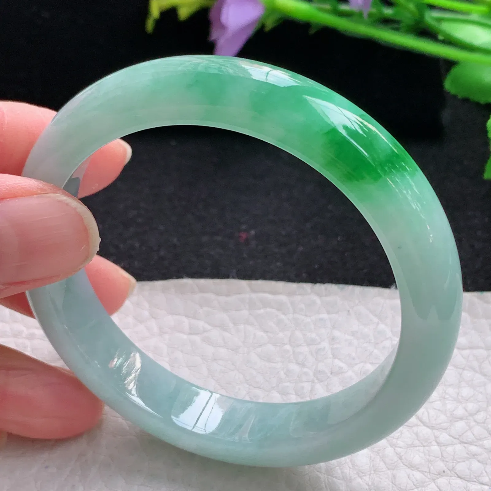 yh自然光55.8*11.7*7.6平安镯 缅甸翡翠玉手镯冰飘辣绿宽边玉手环