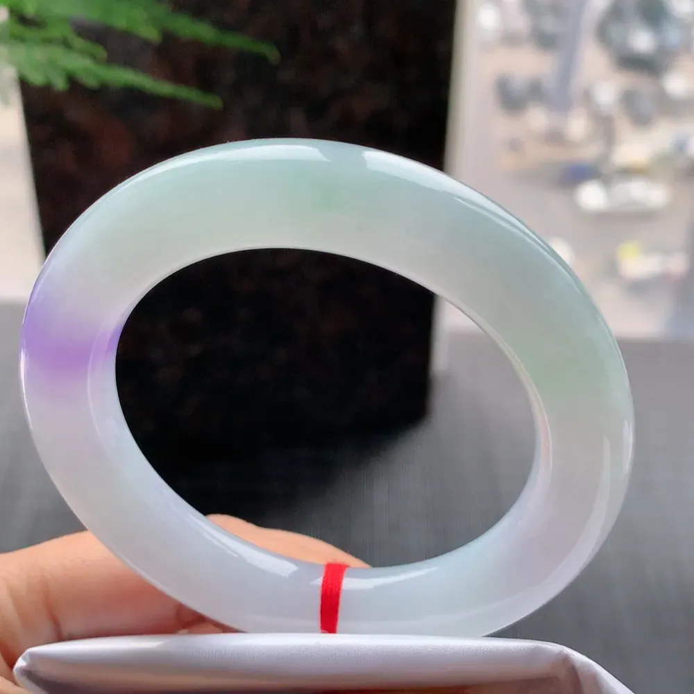 圆条冰春彩 无瑕 尺寸:56.4/11.9 种色兼备