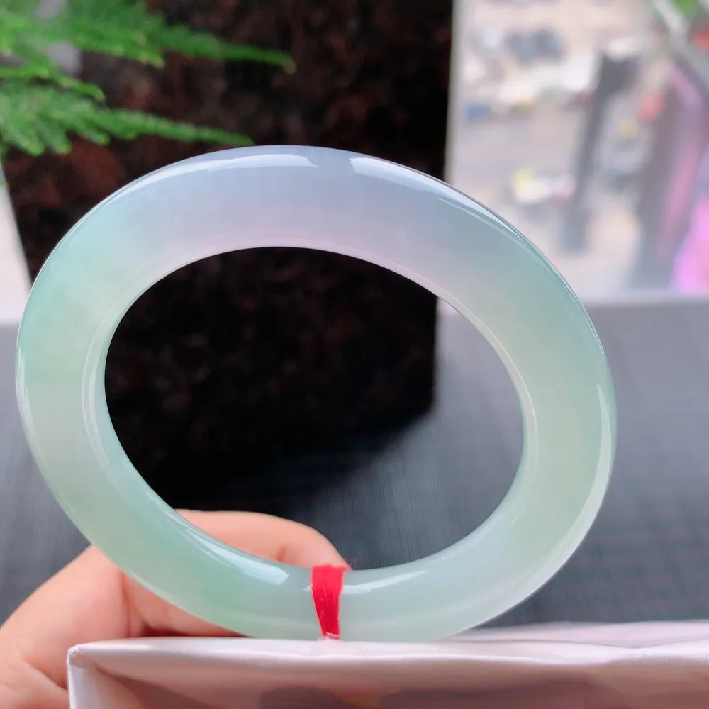 圆条高冰春彩 无瑕 尺寸:56.1/10.7/11 种色俱佳