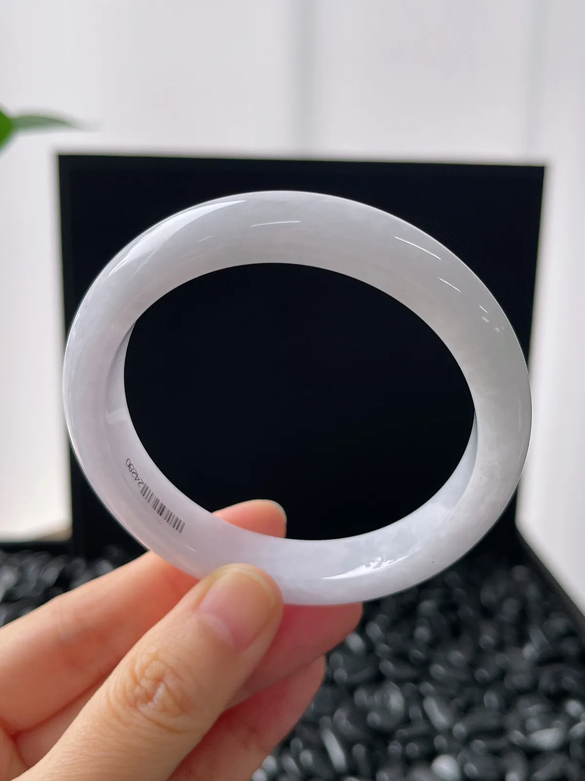 正圈55.9圈口，翡翠糯化种紫色手镯