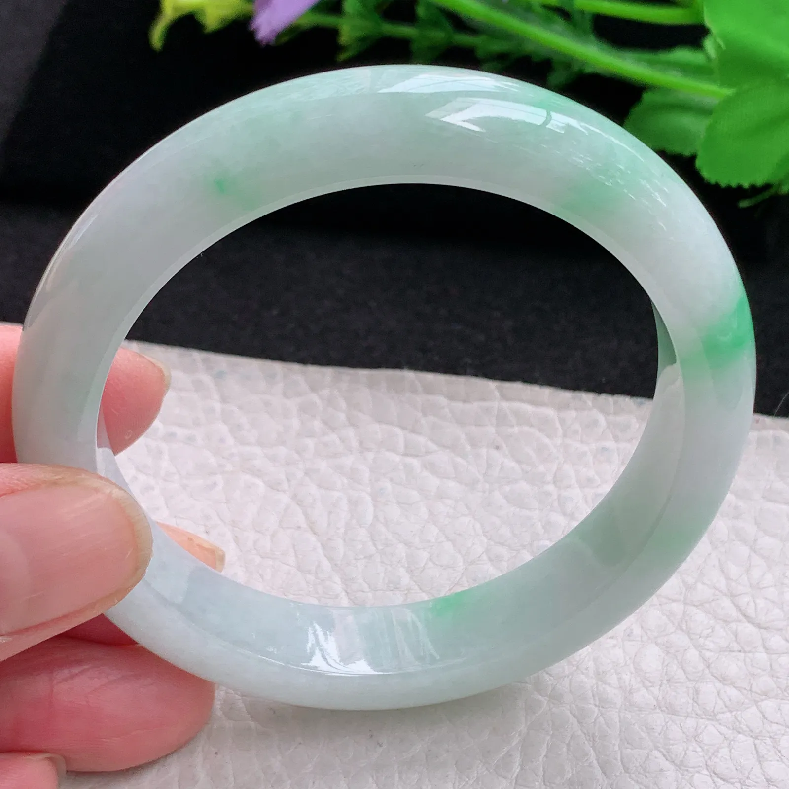 xc自然光56.5*12*8.2平安镯 缅甸翡翠玉手镯飘阳绿宽边玉手环 美人镯