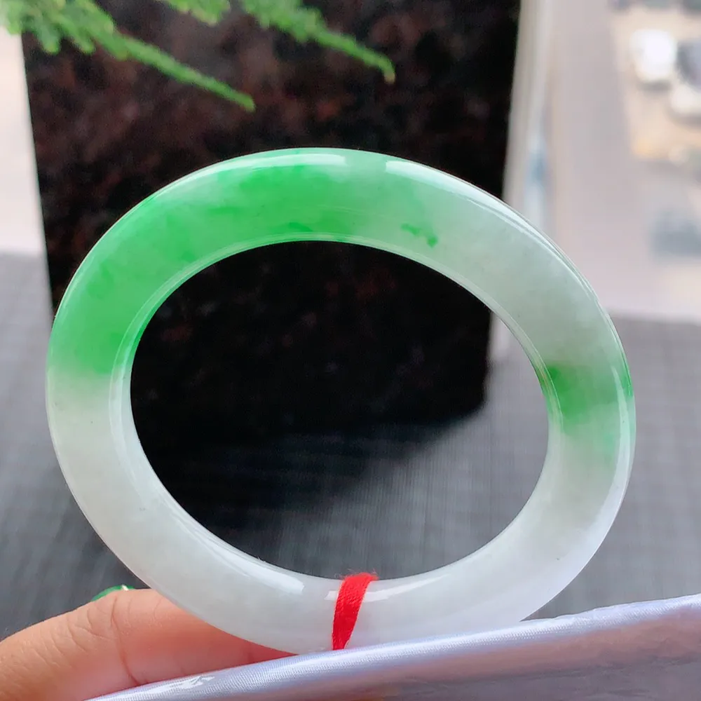 圆条冰糯阳绿 微棉线 尺寸:54.6/10.7/10.4 色好