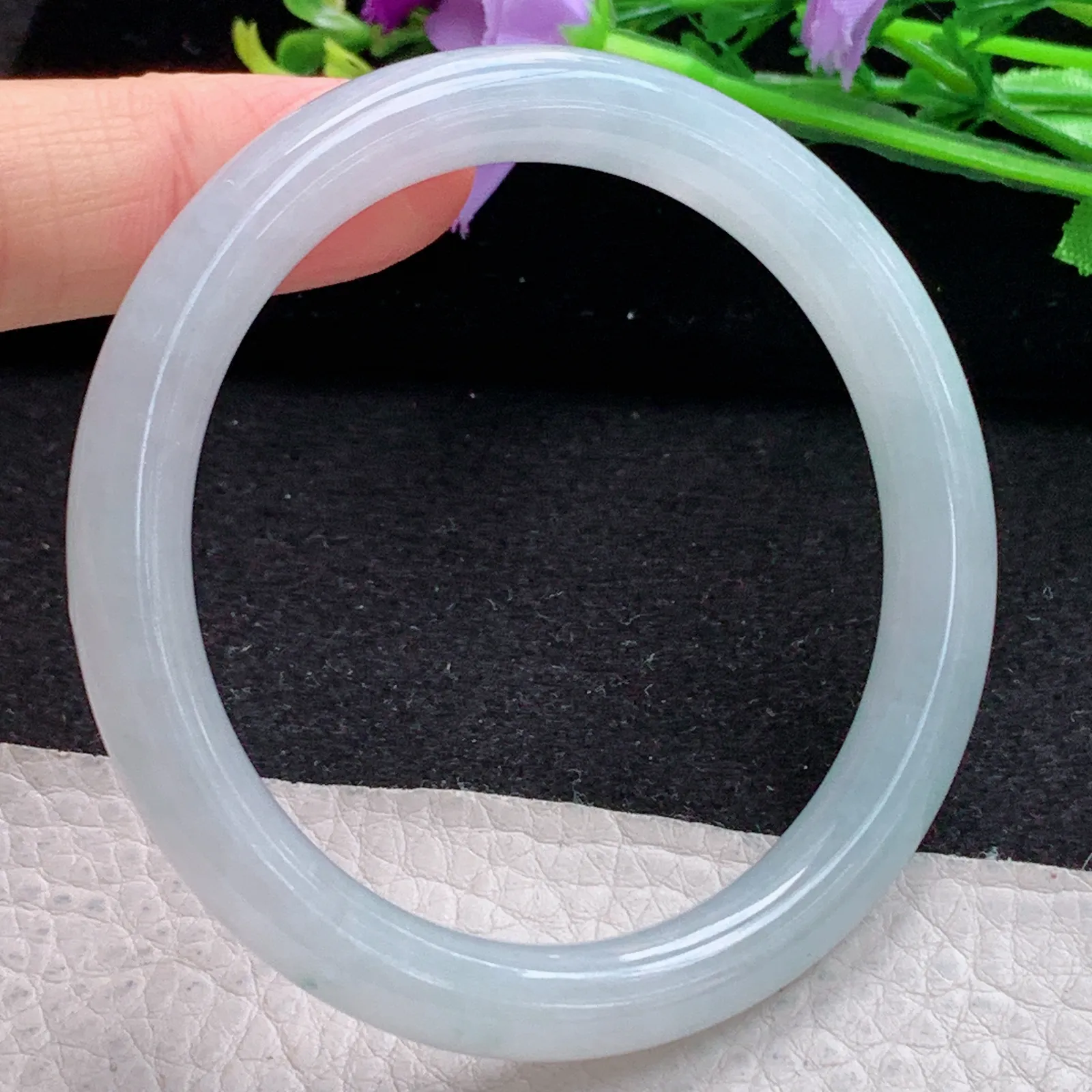 xx自然光55*8.5*8叮当镯 缅甸翡翠玉手镯冰纯白月光圆条玉手环 美人镯