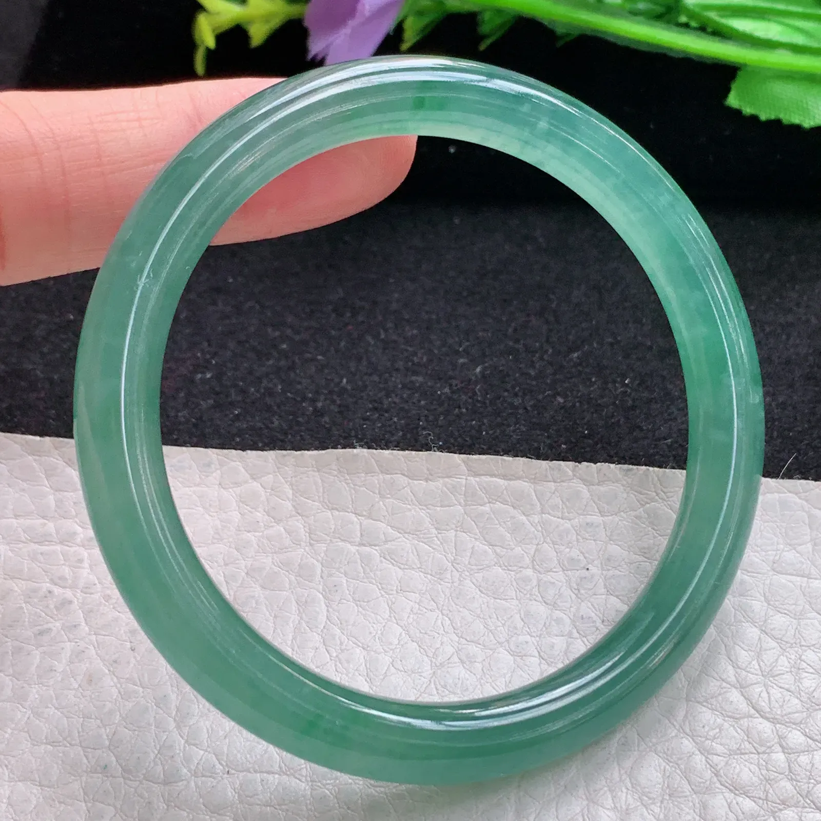 yh自然光55.8*7.7叮当镯 缅甸翡翠玉手镯冰蓝韵清纯圆条玉手环 美人镯