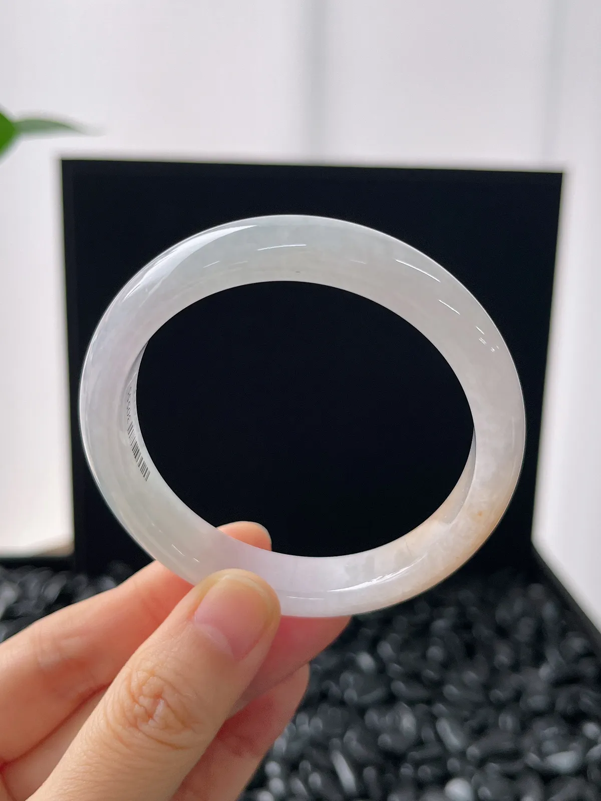 正圈52.6圈口，翡翠冰糯种黄色手镯