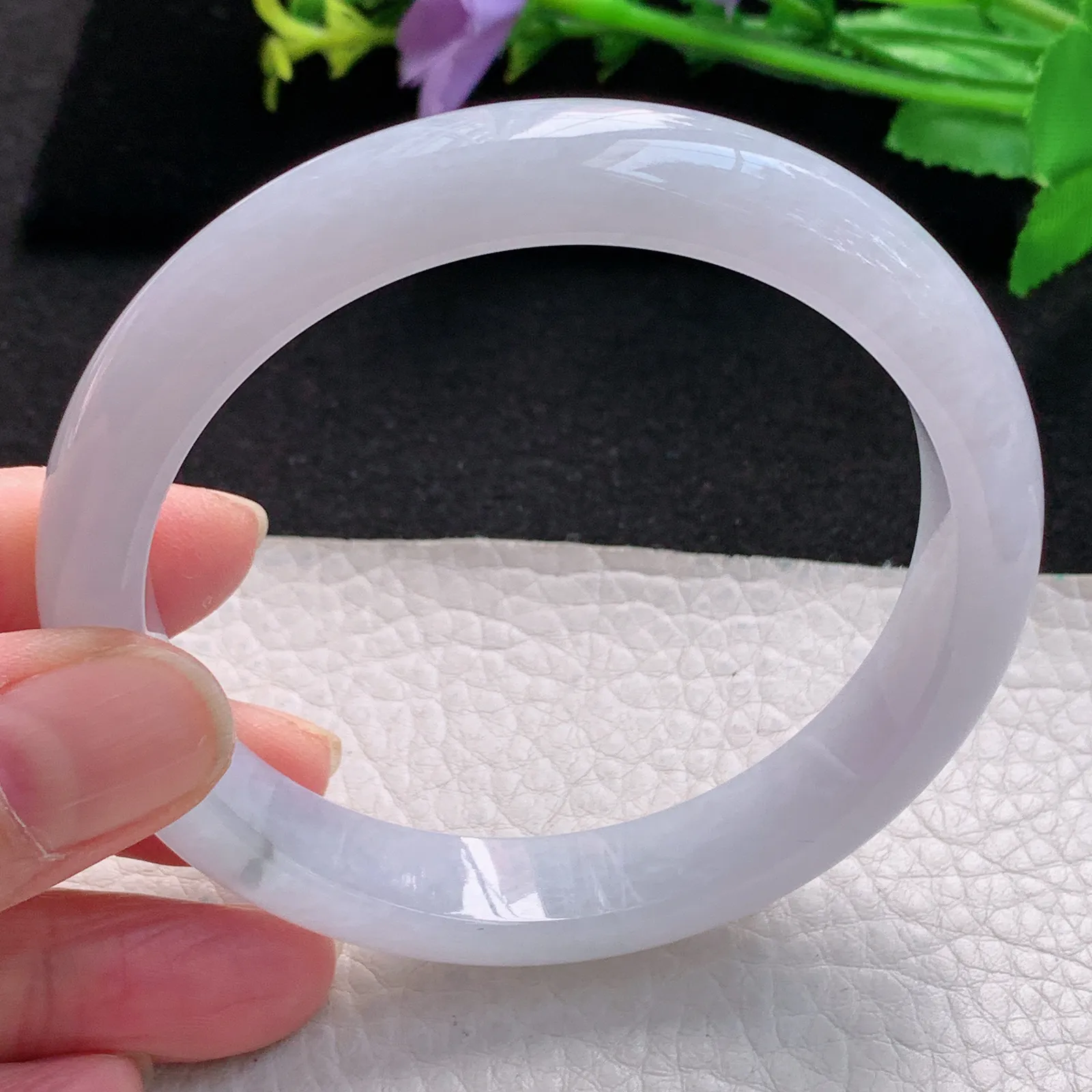 fl大圈口61.5mm平安镯 缅甸翡翠玉手镯白月光纯美宽边玉手环