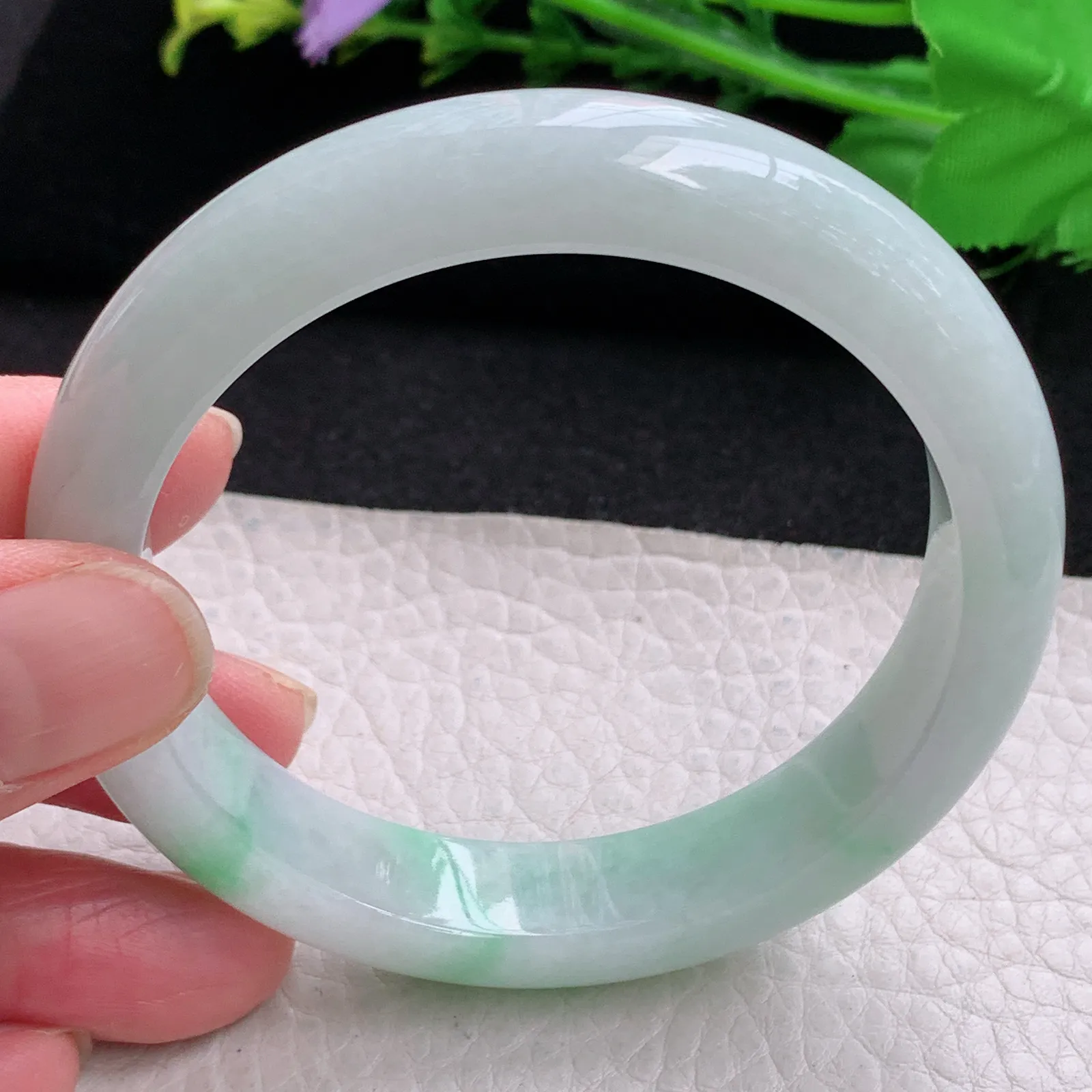 xc自然光56.5*12*8.2平安镯 缅甸翡翠玉手镯飘阳绿宽边玉手环 美人镯