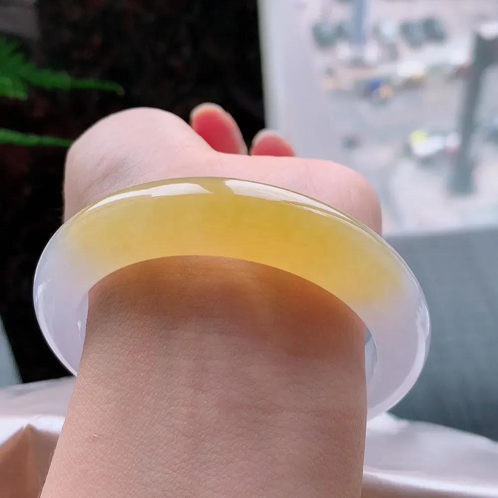 正圈高冰黄翡 无瑕 尺寸:56.2/12.6/9.6 种色俱佳