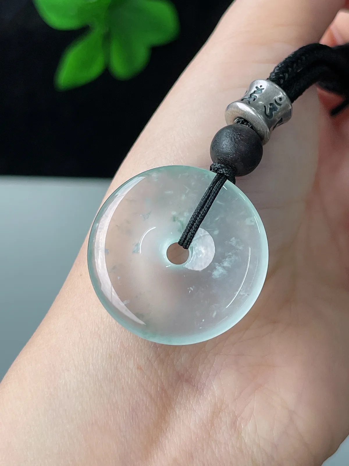 翡翠高冰白色平安扣