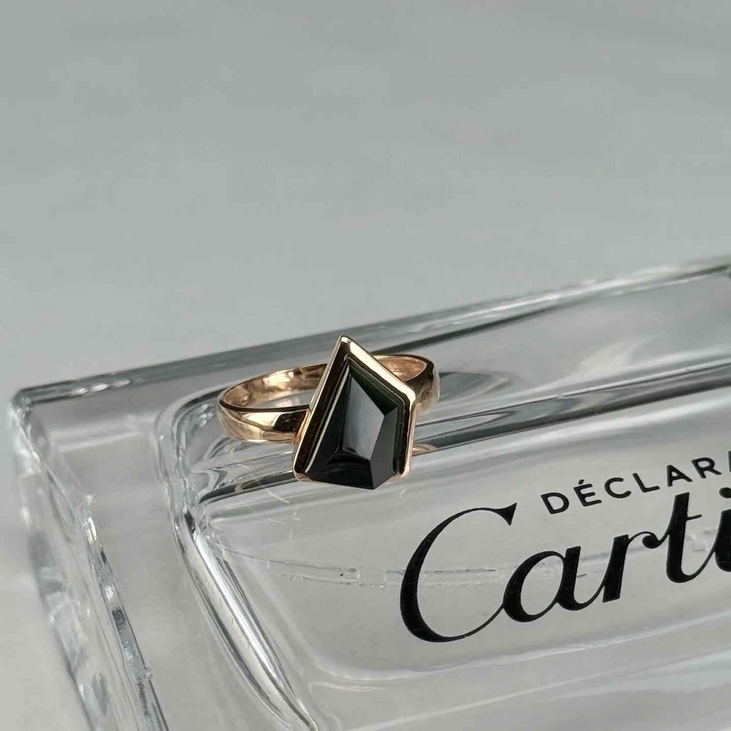 精品18k墨翠随形女戒 重金豪镶 打灯通透 尺寸12.5