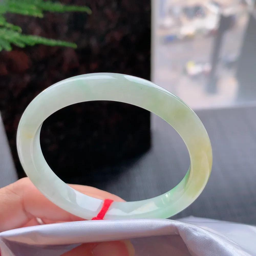 贵妃冰黄加绿 无瑕 尺寸:54.5/49/8.8/7.2 超值